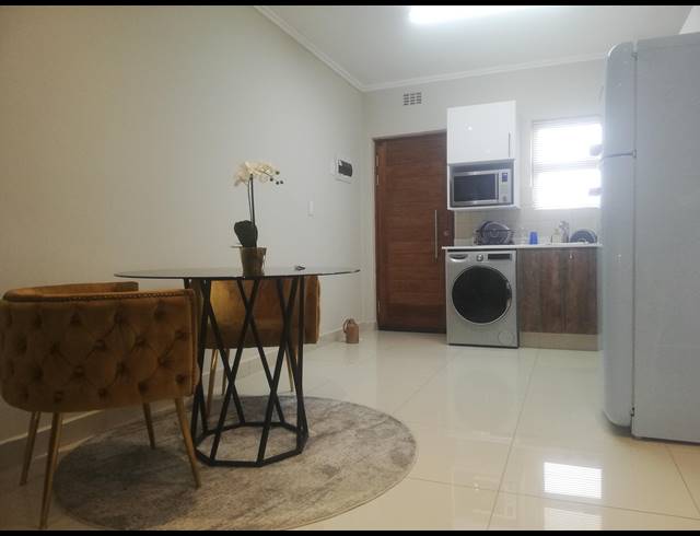 1 BEDROOM APARTMENT TO LET IN UMHLANGA RIDGE